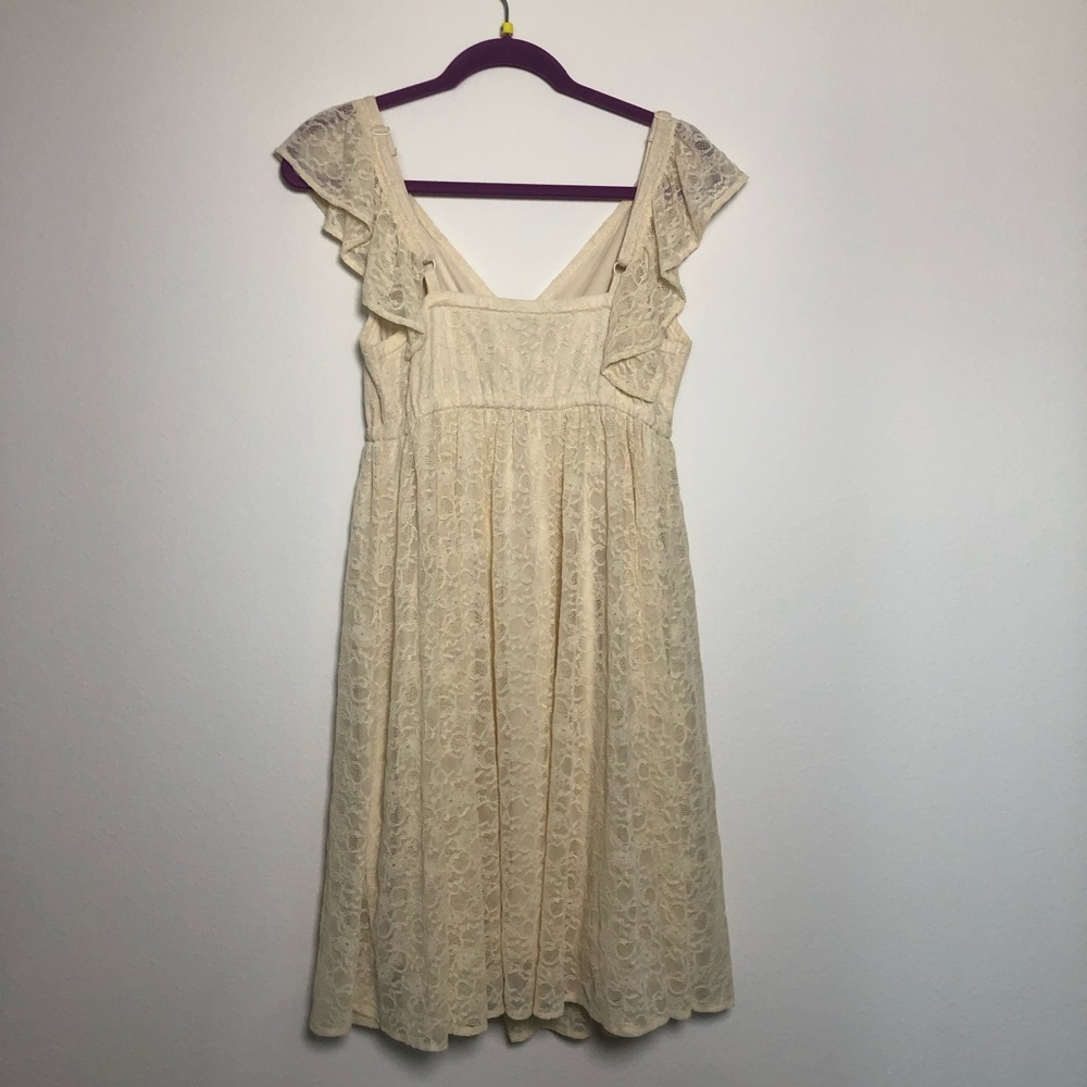 TORRID V-Cut Lace Dress (00, M/L) - Picture 2 of 10